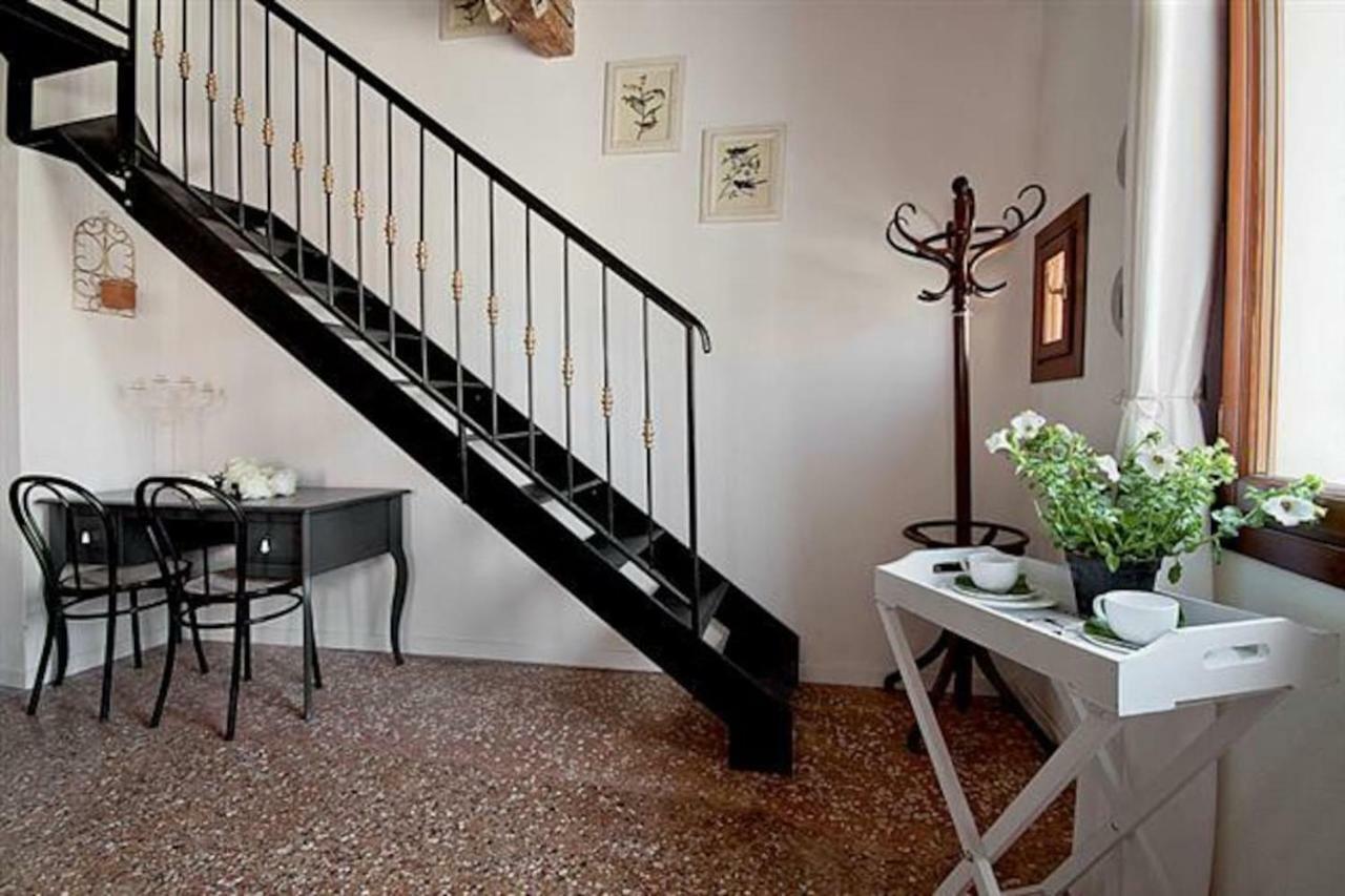 Loft Overlooking The Grand Canal Wenecja Zewnętrze zdjęcie